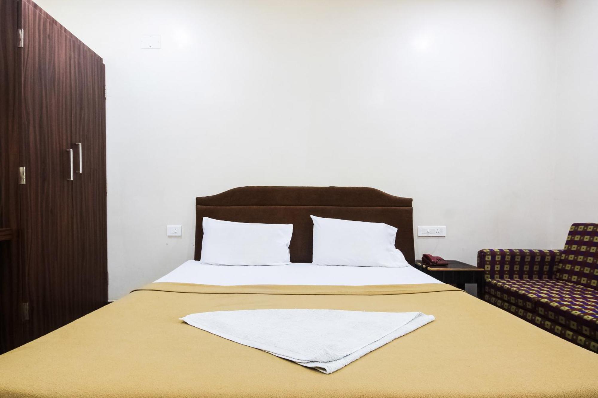 Hotel O Lk Residency Tindivanam Esterno foto