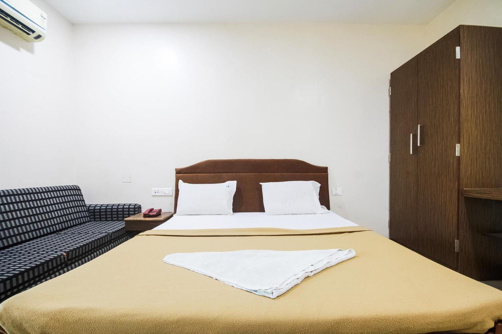 Hotel O Lk Residency Tindivanam Esterno foto
